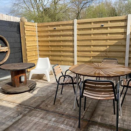 Entre Ville Et Campagne Appartement Cosy Avec Parking Et Terrasse Wood Coutiches Esterno foto