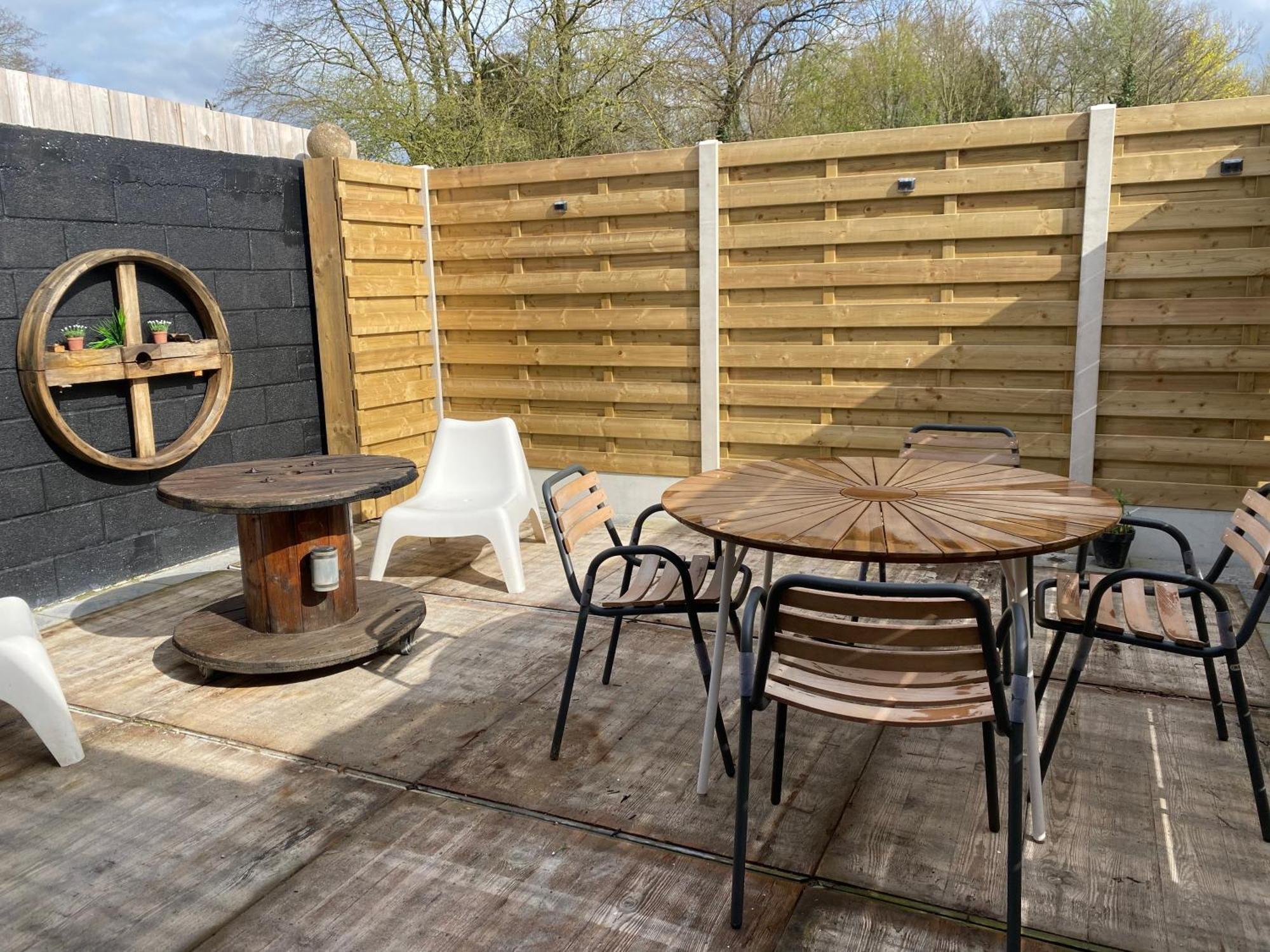 Entre Ville Et Campagne Appartement Cosy Avec Parking Et Terrasse Wood Coutiches Esterno foto
